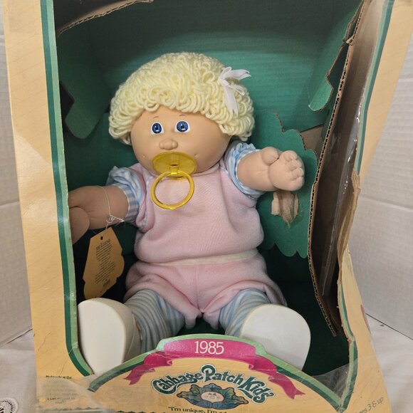 Other - vintage 1985 NIB Lemon Loop Cabbage Patch Doll with soother box heavily damaged